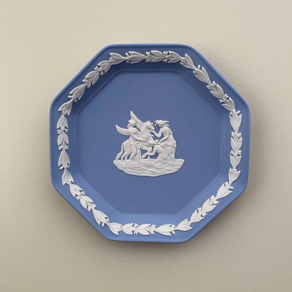 Wedgwood Blue Jasperware Octagonal Plate with White Motif - Muses with Pegasus - Picture 1 of 5